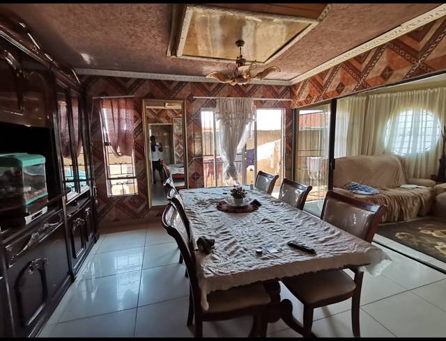 3 BEDROOM HOUSE FOR SALE IN EVATON WEST